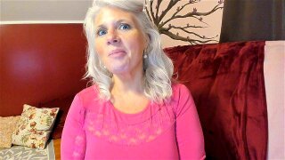Curvy MILF Rosie Explains: Mommy Fetish